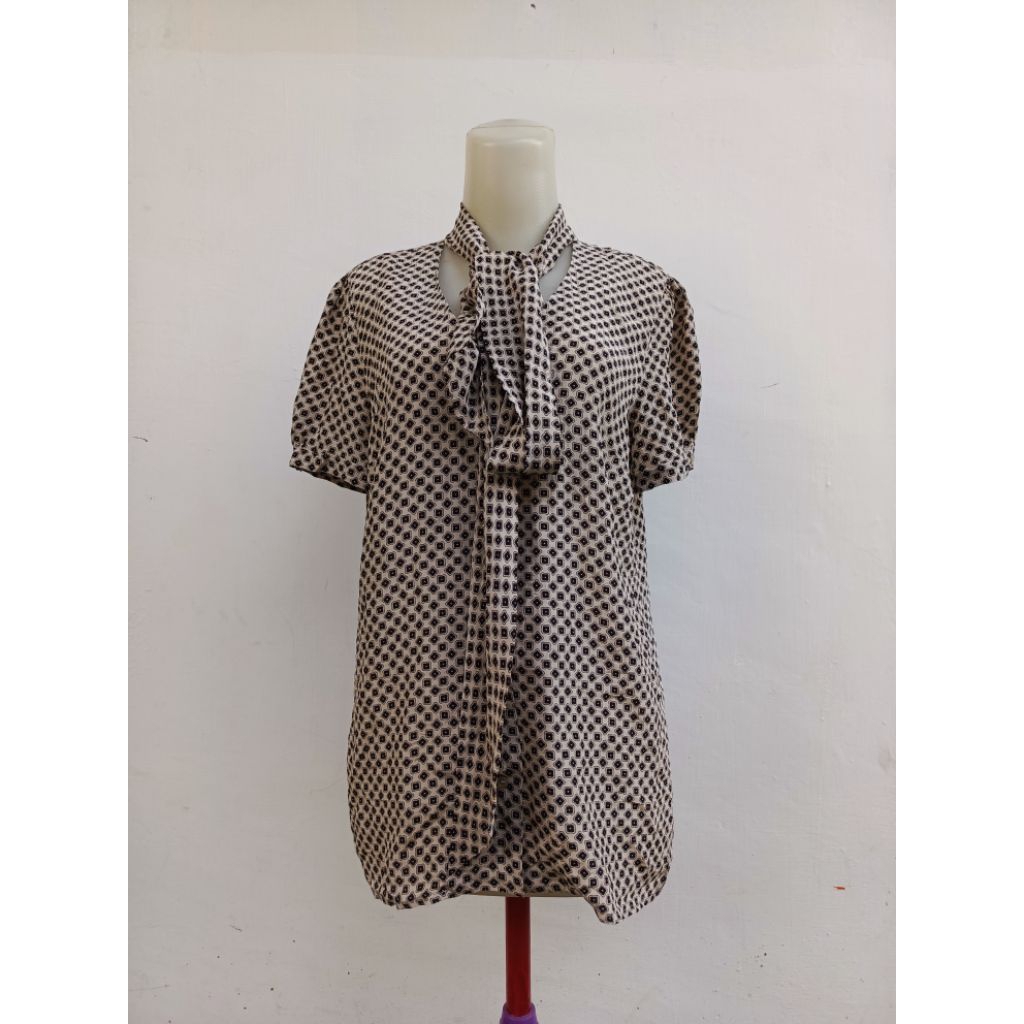 KEMEJA Maxmara weekend เสื้อเชิ้ตเสื้อเชิ้ต