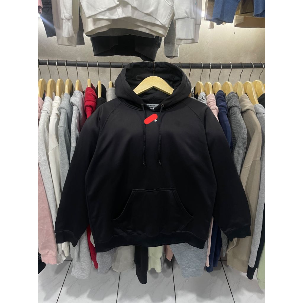 เสื้อฮู้ด u center สีดํา (M)