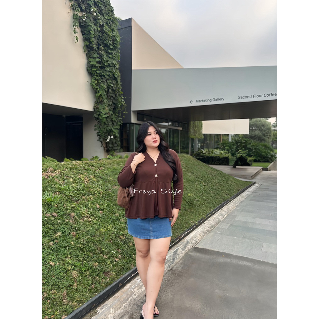 PAMELA CARDIGAN KNIT RUFFLE TOP สําหรับผู้หญิง JUMBO BIGSIZE