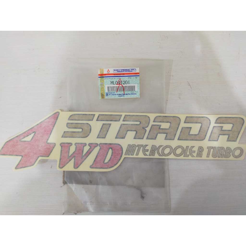 สติ๊กเกอร์ Mitsubishi Strada Triton / ML "4WD"041201
