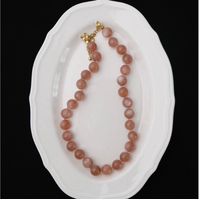 LOKAL PEACH MOON STONE BEAD NECKLACE / NECKLACE HANDMADE NATURAL STONE NECKLACE