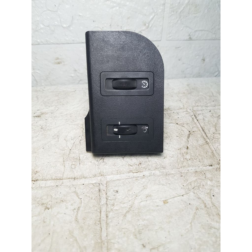 สวิตช์ปรับไฟหน้า BMW E36 318i M40