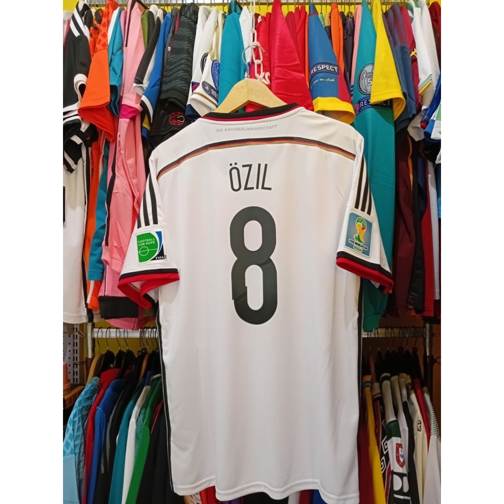เสื้อฟุตบอล RETRO GO GER 2014 OZIL 8