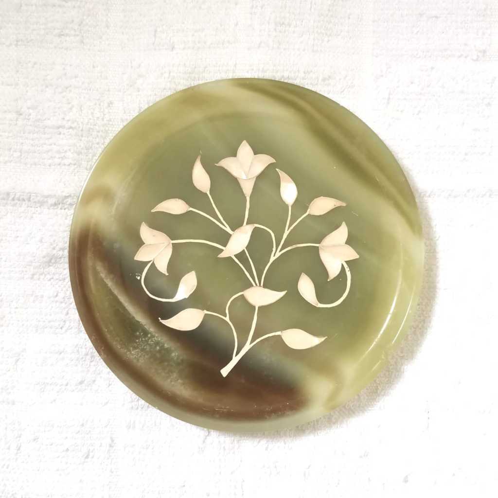 HIJAU แผ่นแสดงหินสีเขียวมุก d14.7 Preloved