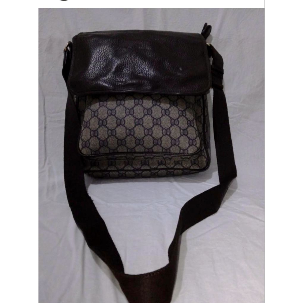 กระเป๋าสะพาย Beverly Hills Polo club