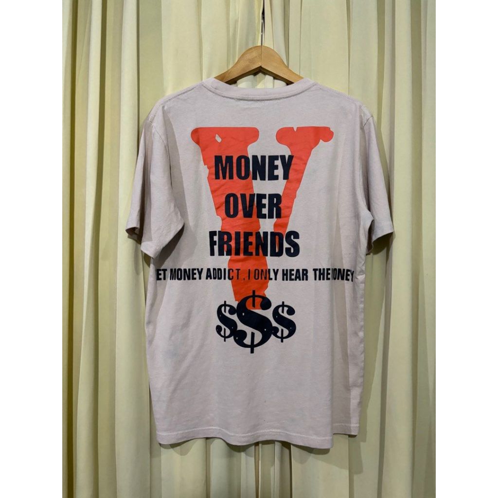เสื้อยืด Vlone Money Over Friends