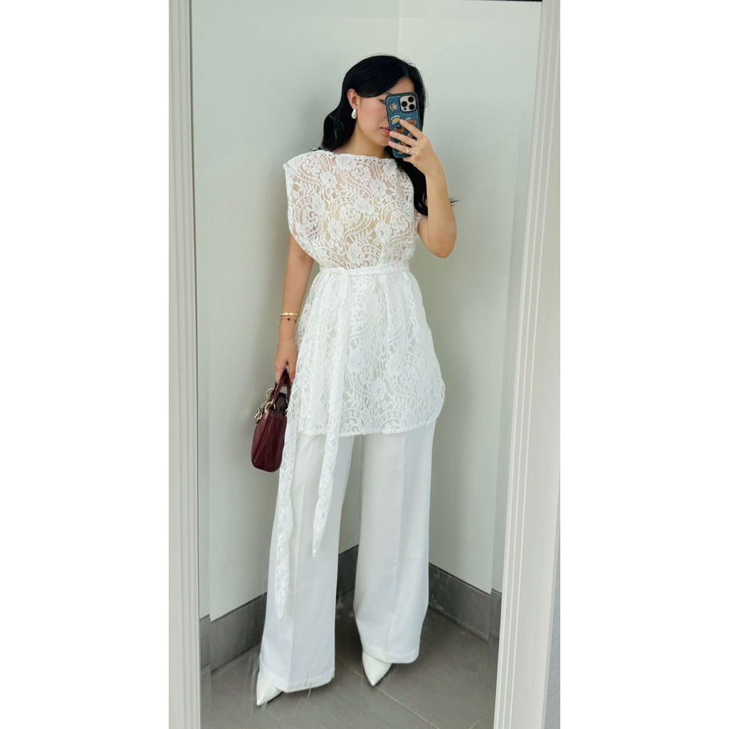 ADELA LACE TOP / LACE TOP / PARTY TOP