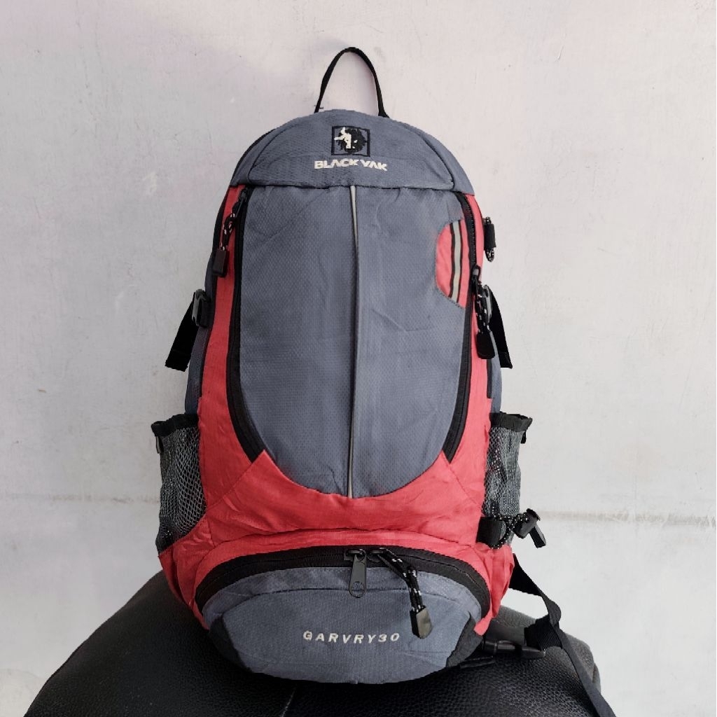 Black Yak Garvry 30 Daypack / Outdoor Backpack Blackyak 30L