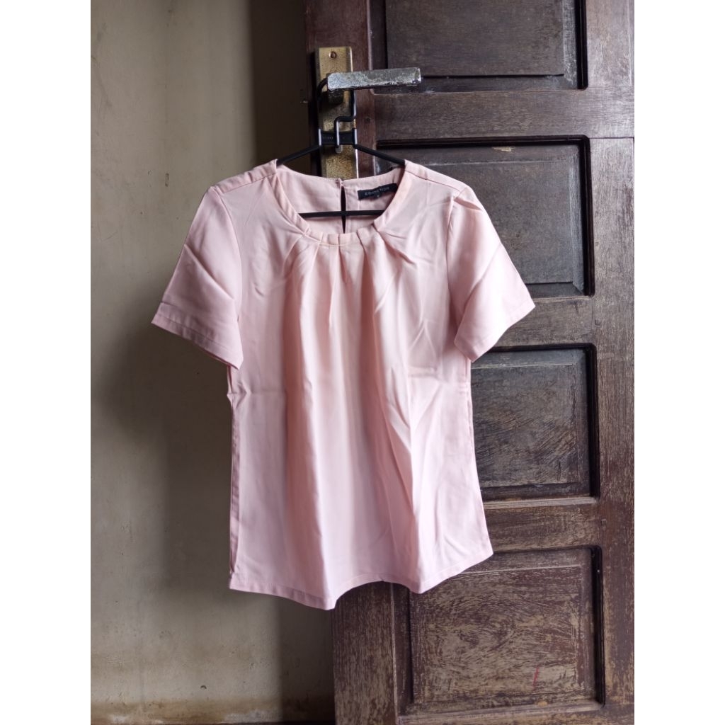 เสื้อ Connexion Second/Preloved