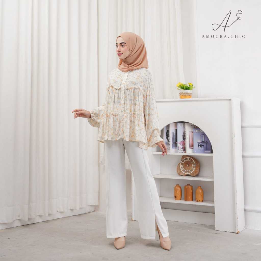Naomi Top Blouse ผู้หญิง Ruffle สไตล์เกาหลี ผ้าเรยอน Motif