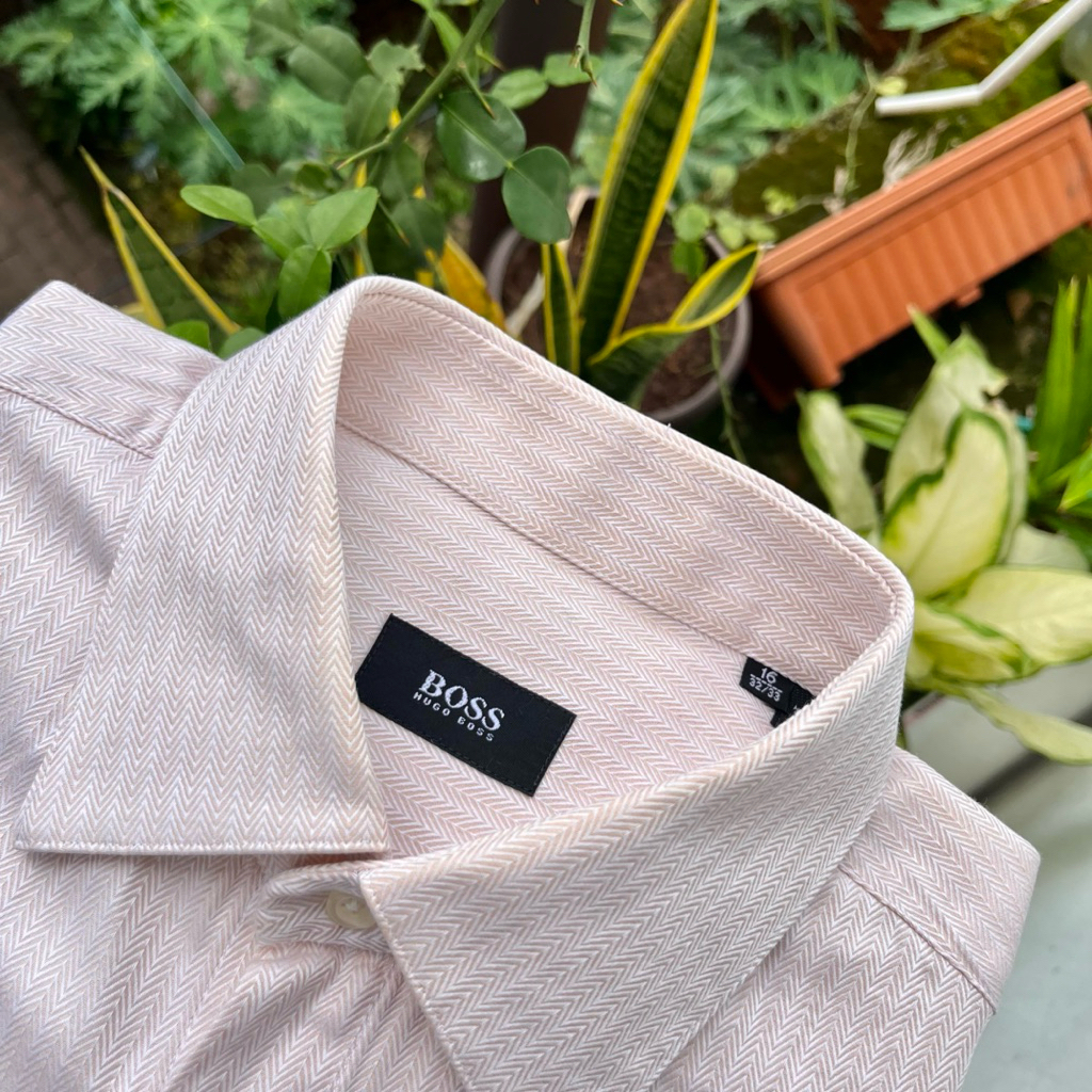 KEMEJA HUGO BOSS เสื้อผ้าฝ้ายสีครีม (2XL)