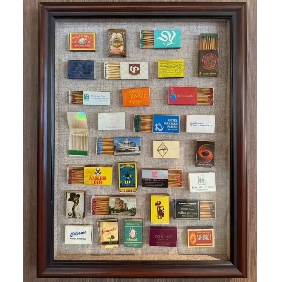 SAFrame | 3D Frame / 3D Frame Maroon Wood Vintage Profile - Custom