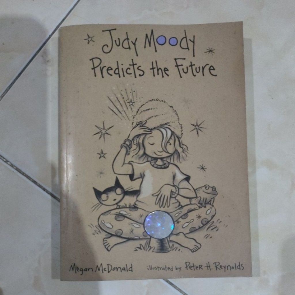 สั่งซื้อล่วงหน้าอนาคตโดย JUDY MOODY