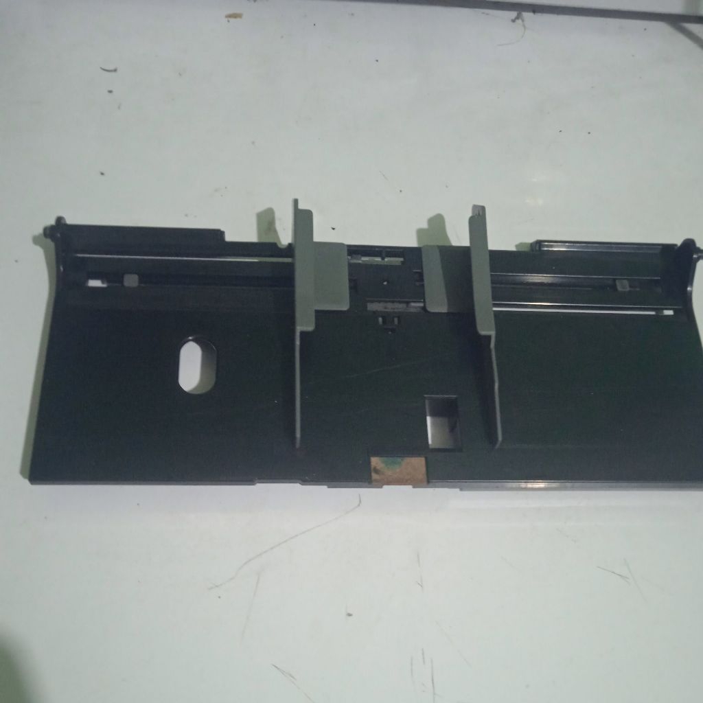 ถาดกระดาษ พนักพิงกระดาษ L1110 L1210
