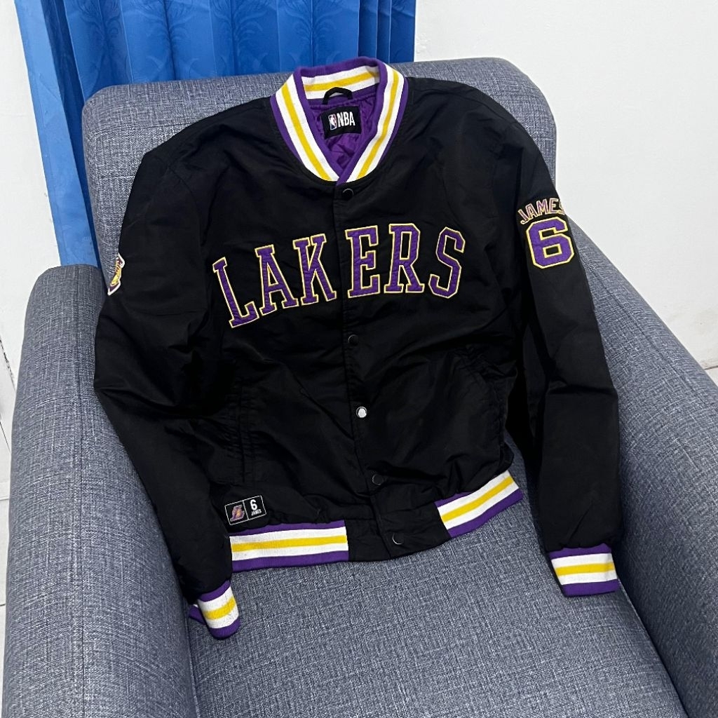 เสื้อแจ็คเก็ต NBA Lakers Varsity