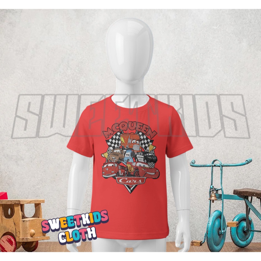 Cars McQueen เสื้อยืดเด็กตัวการ์ตูน / รถยนต์ McQueen Character Kids Top