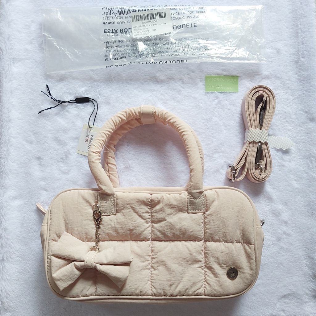 [b00ked] WEST BRONCO (Puffer Dreamy Bag) กระเป๋าสะพายข้างผู้หญิงกันน้ํา สายปรับได้ สีชมพู (รักใหม่)