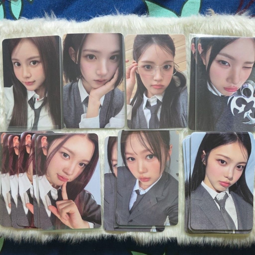 [OFFICIAL] PHOTOCARD HEARTS2HEARTS H2H FOCUS CARMEN JIWOO YUHA JUUN ANA IAN YEON PHOTOBOOK ALBUM VER