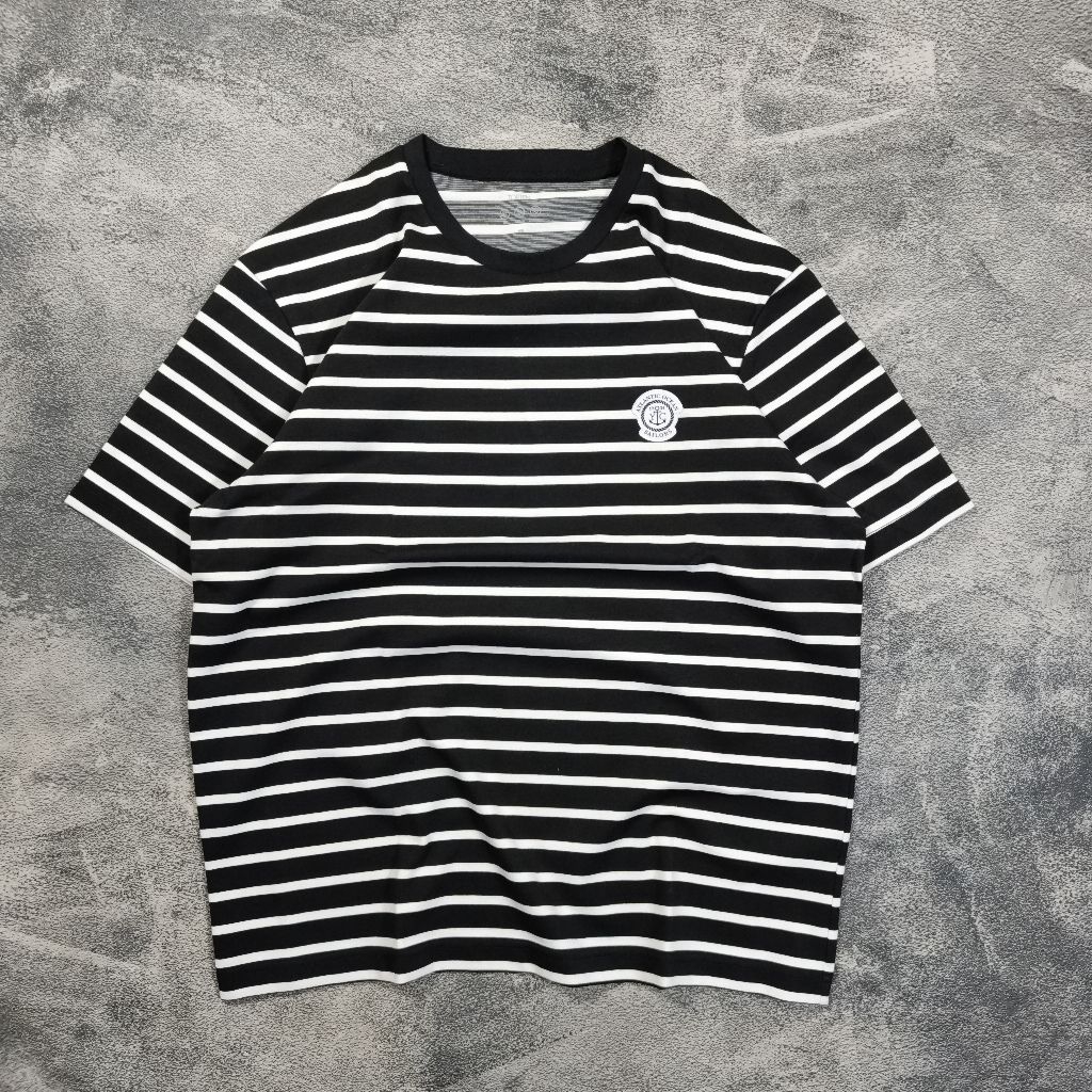 เสื้อยืดลาย Topten**