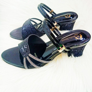 A.daffa. gisell sandalwanita sandal pesta untuk acara Pormal.  heels 5cm sandal kondang terbaru  parasi  .