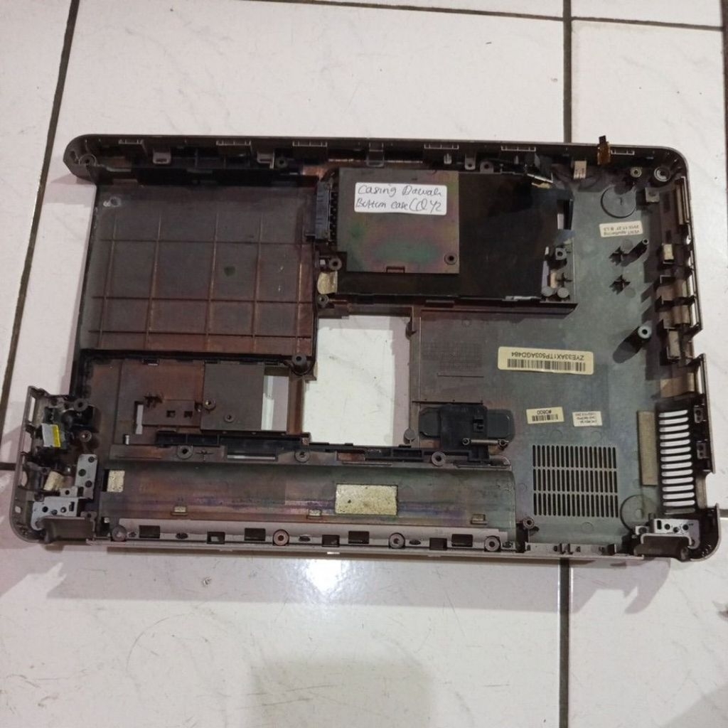 เคสด้านล่าง Compaq CQ42