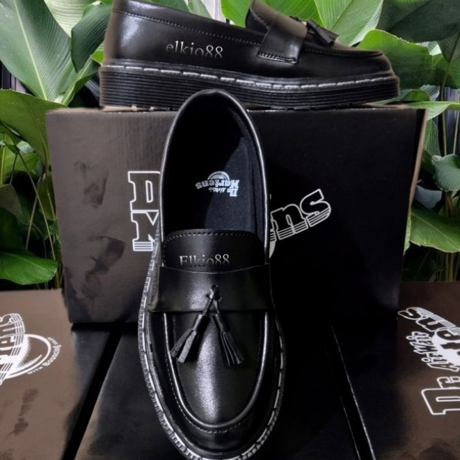 ดร. มาร์เทนส์ ดร. รองเท้า MARTENS LOAFERS | VANNY LOAFERS DOKMAR UNISEX FORMAL CASUAL DOCMAR รองเท้า | รองเท้า DOK MARTIN SLIP-ON
