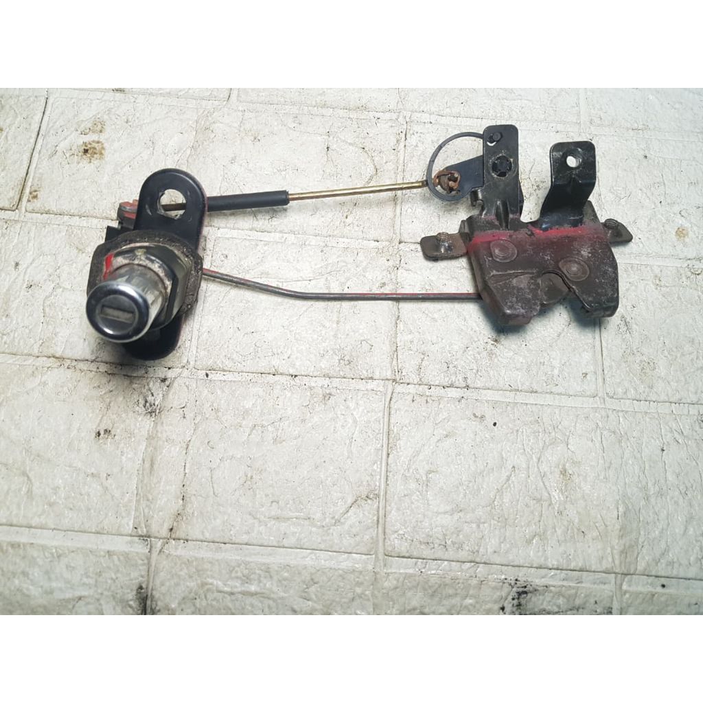 ล็อคประตูท้ายรถ BMW E36 318i M40