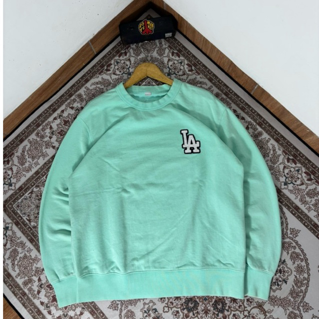 Crewn3ck M L4 โลโก้ใหญ่