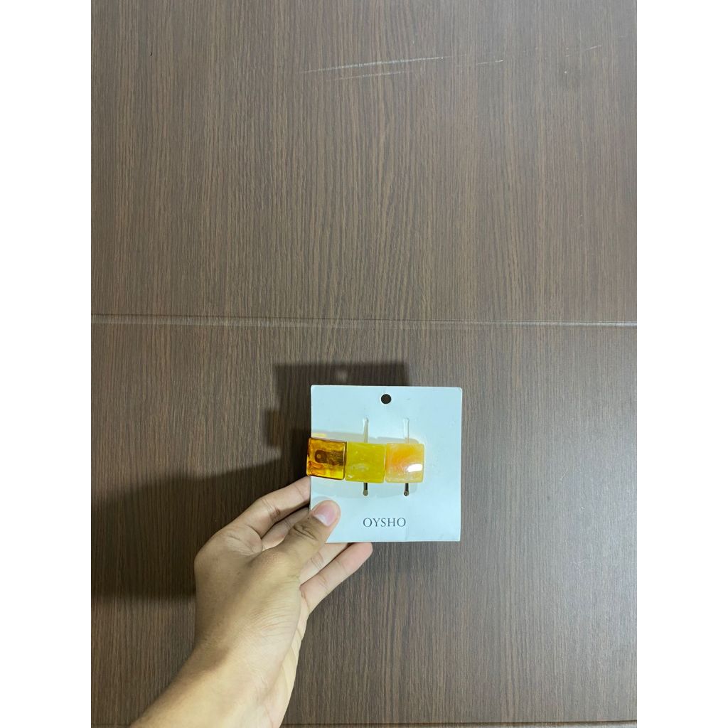 OYSHO กิ๊บติดผม BNWT