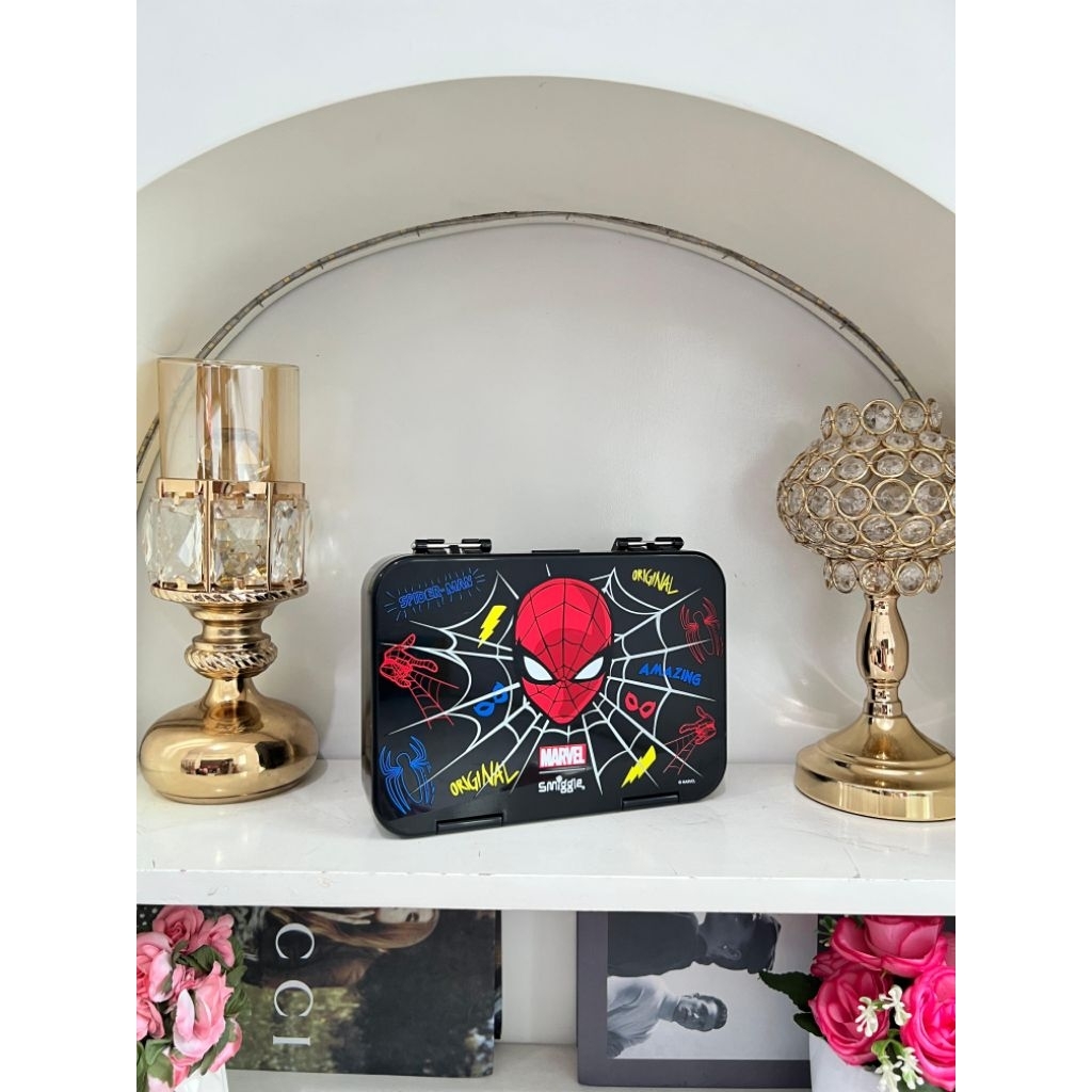 CHILDRENS LUNCH BOX - SMIGGLE SPIDERMAN LUNCH BOX (ตรวจสอบวิดีโอก่อนตรวจสอบ)
