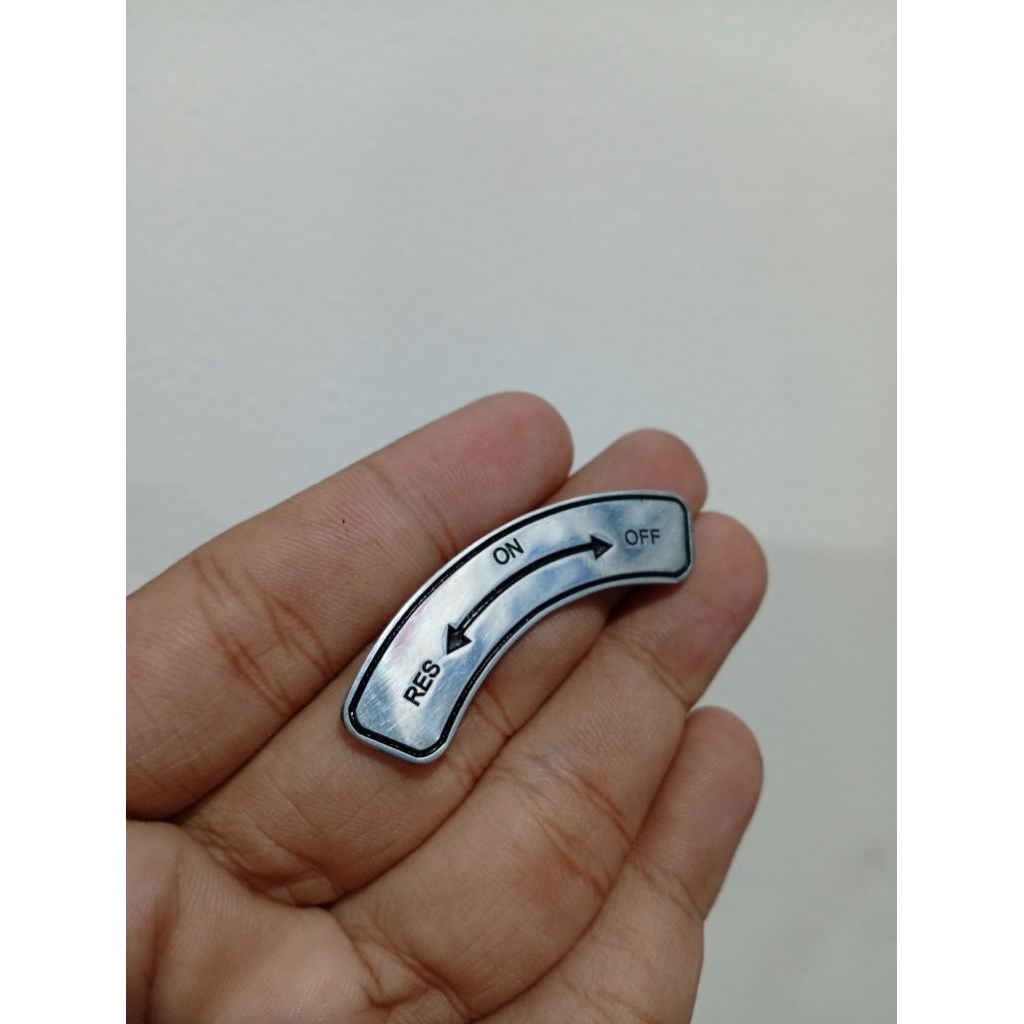 ถ้วยเวสป้า Pull On Off Emblem