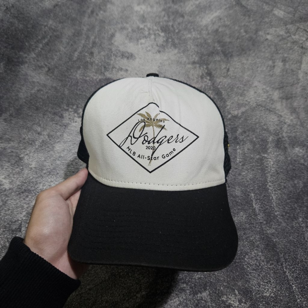 หมวก Los Angeles Dodgers New Era Trucker