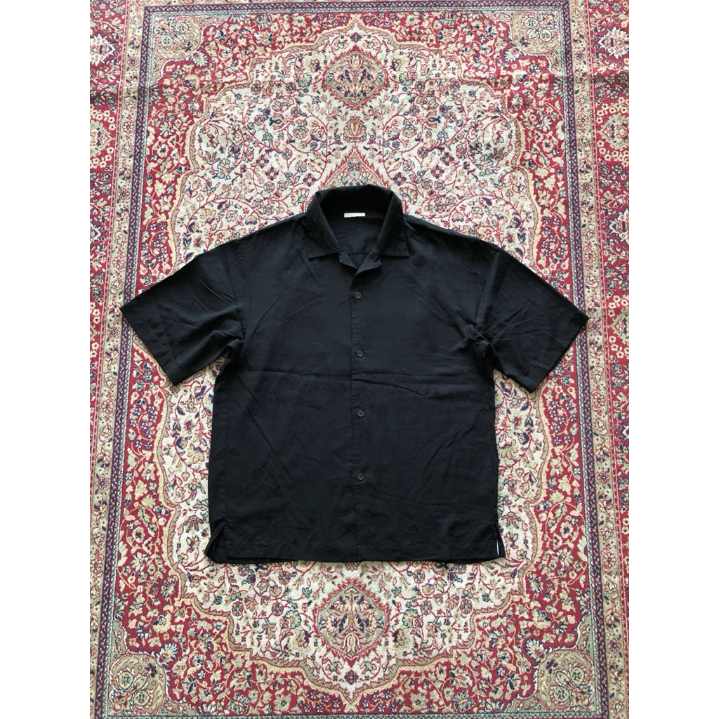 KEMEJA Gu เสื้อคอปกเปิด Size S Gu japan เสื้อทํางาน HI100