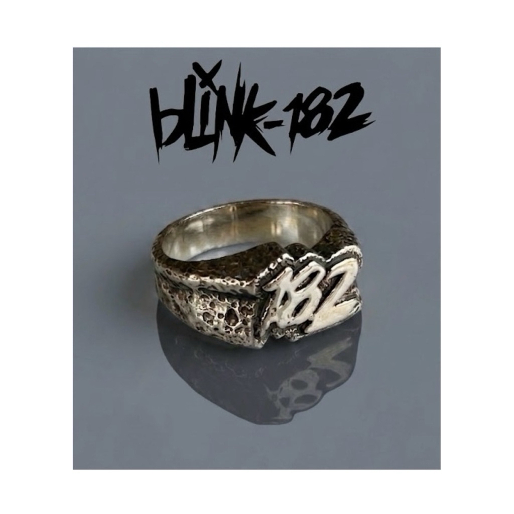 แหวน Blink182*******