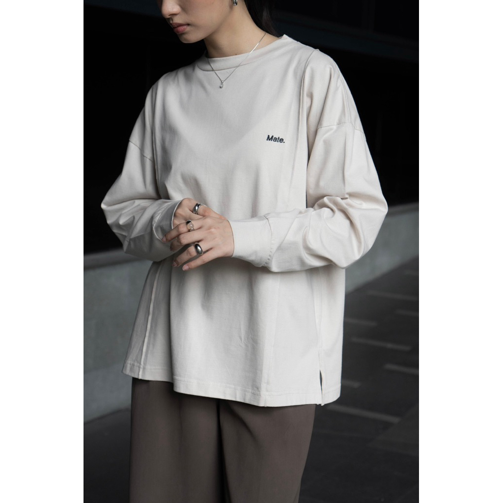 เสื้อยืดโนอา โดย Mate.ltd