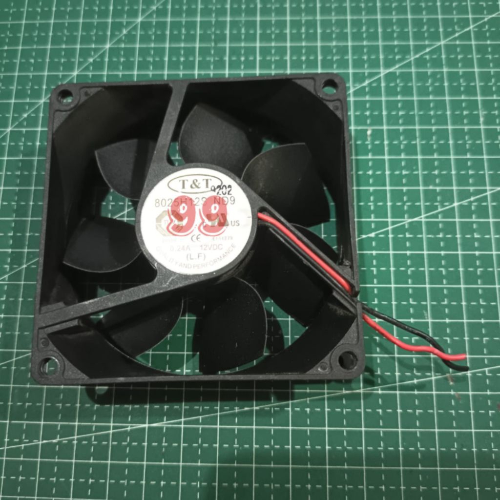 พัดลม 12v dc พัดลม 12v dc พัดลม 8 ซม. พัดลม 8x8 เต็มกล่อง