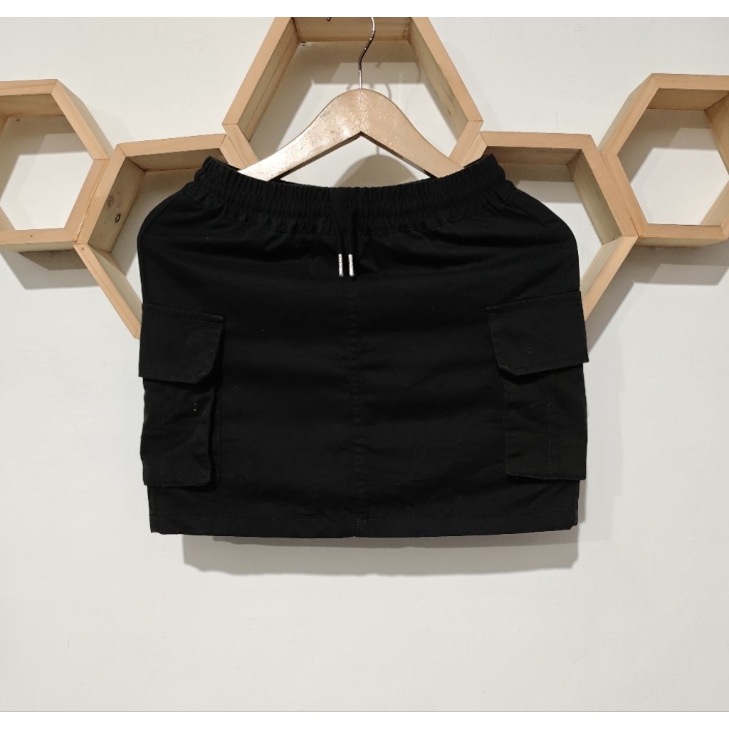 UNIQLO GU CARGO PANTS SKIRT