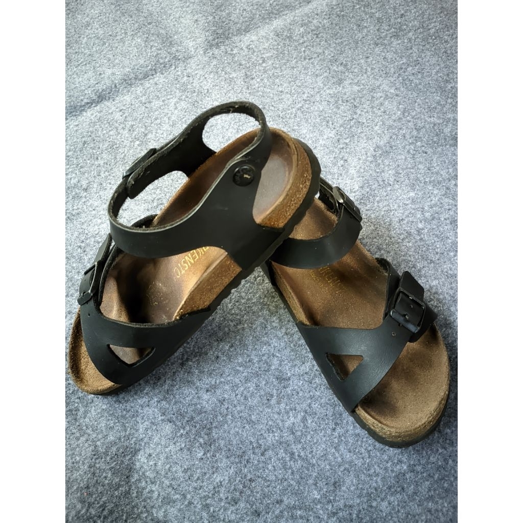Birkenstock Rio ไม่ใช่ Milano Arizona Mayari Madrid Rio Gizeh ฟลอริดาบอสตัน Zurich Tokio Kyoto Londo