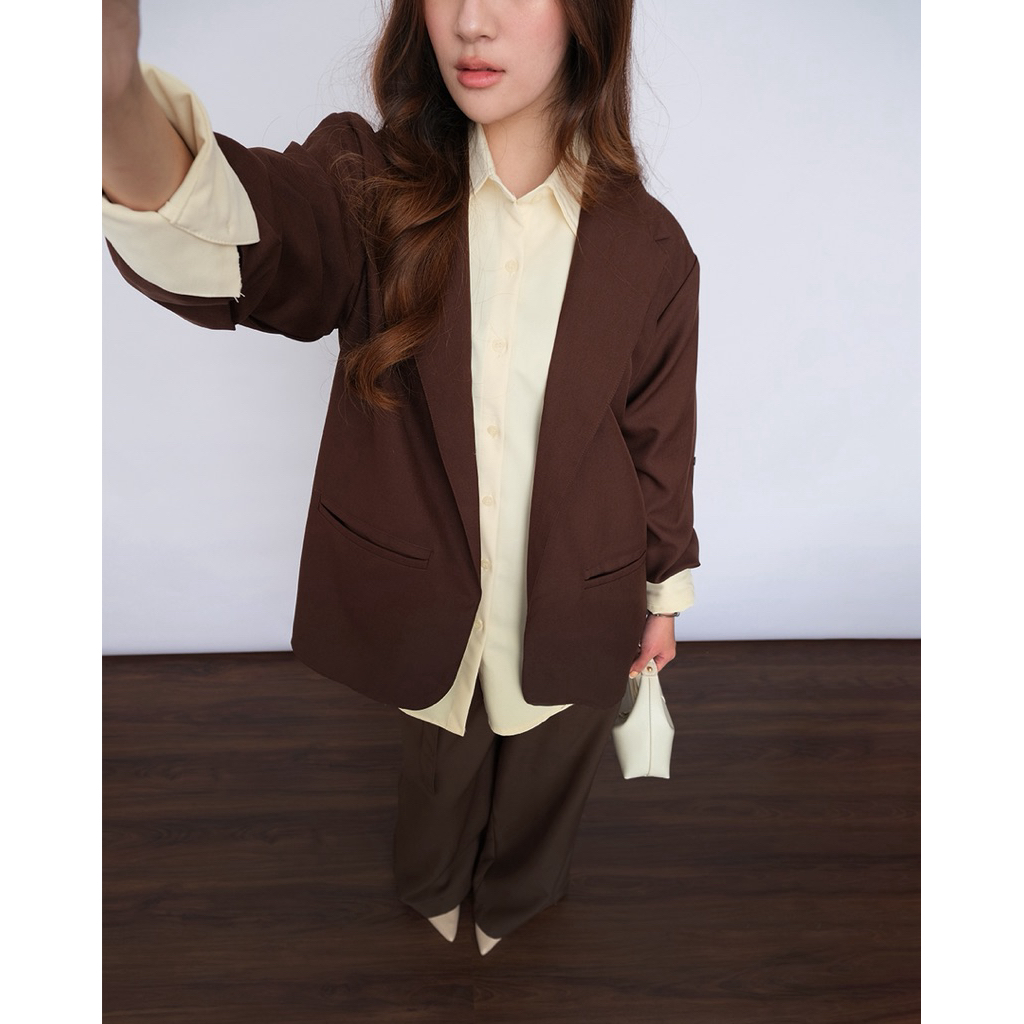 Shustudio - Alba Blazer Oversize | ท็อปส์ซูของผู้หญิง | เบลเซอร์ผู้หญิงอย่างเป็นทางการ