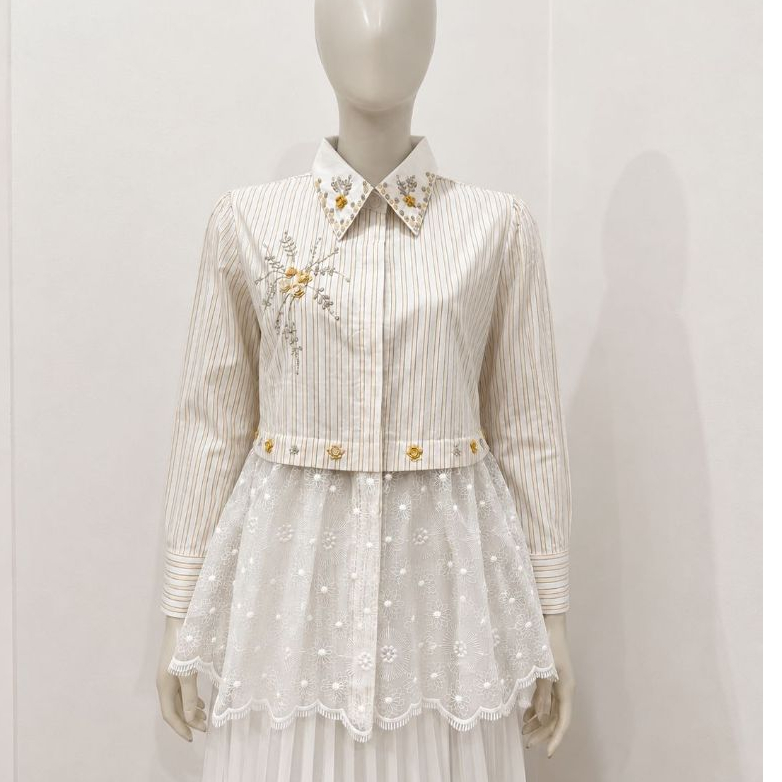 KATUN PARISA BLOUSE COTTON MIX LACE EMBROIDERY เสื้อท็อปผู้หญิง [LD 110]