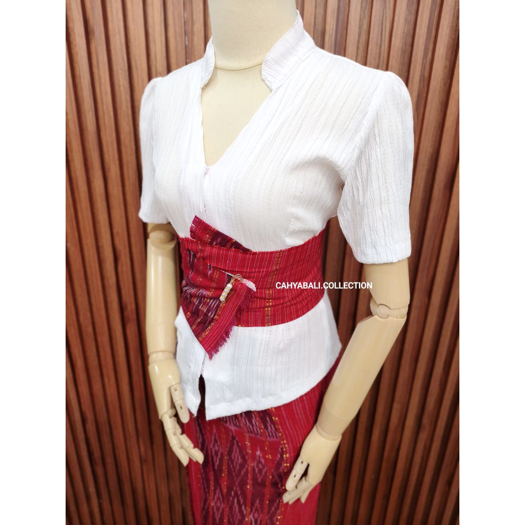 เซี่ยงไฮ้คอปกแขนสั้นเลดี้ Kebaya