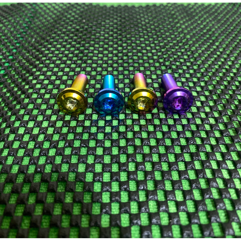 M8 X 25 TITANIUM BOLT