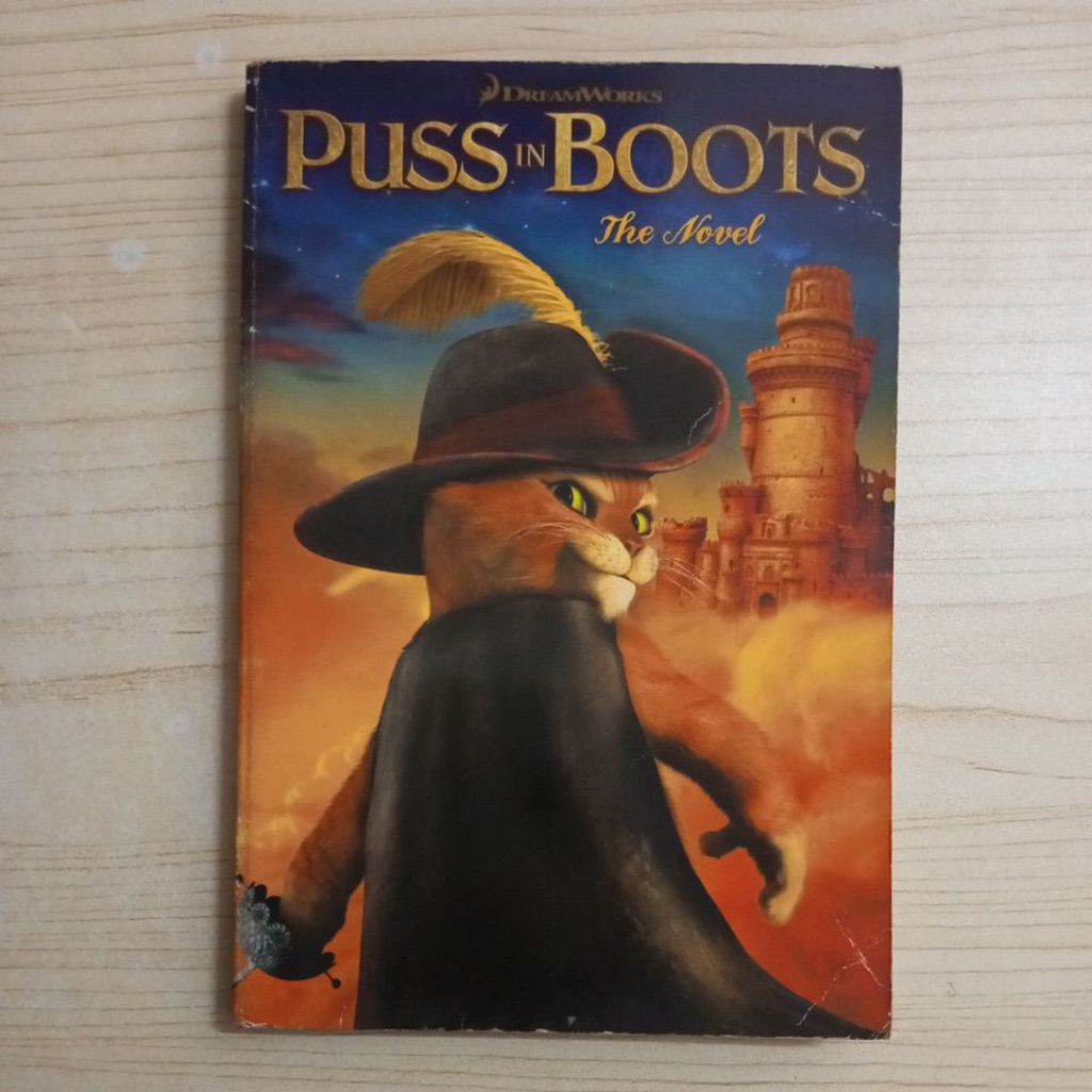 DREAMWORKS NOVEL PUSS IN BOOTS