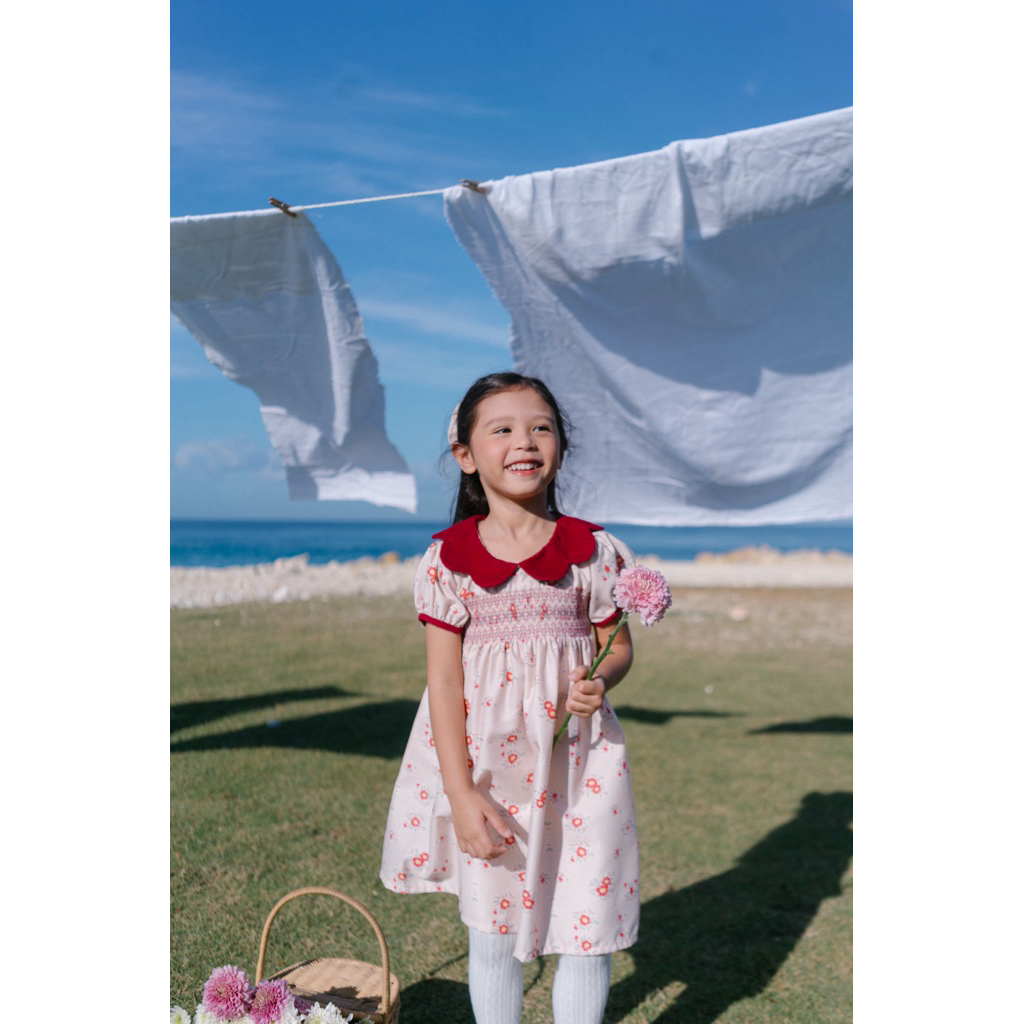 KATUN Tres Mignon Smock Dress for Girls with motif ลายดอกไม้ เนื้อผ้าฝ้าย อายุ 1-10 ปี Darcy Dress