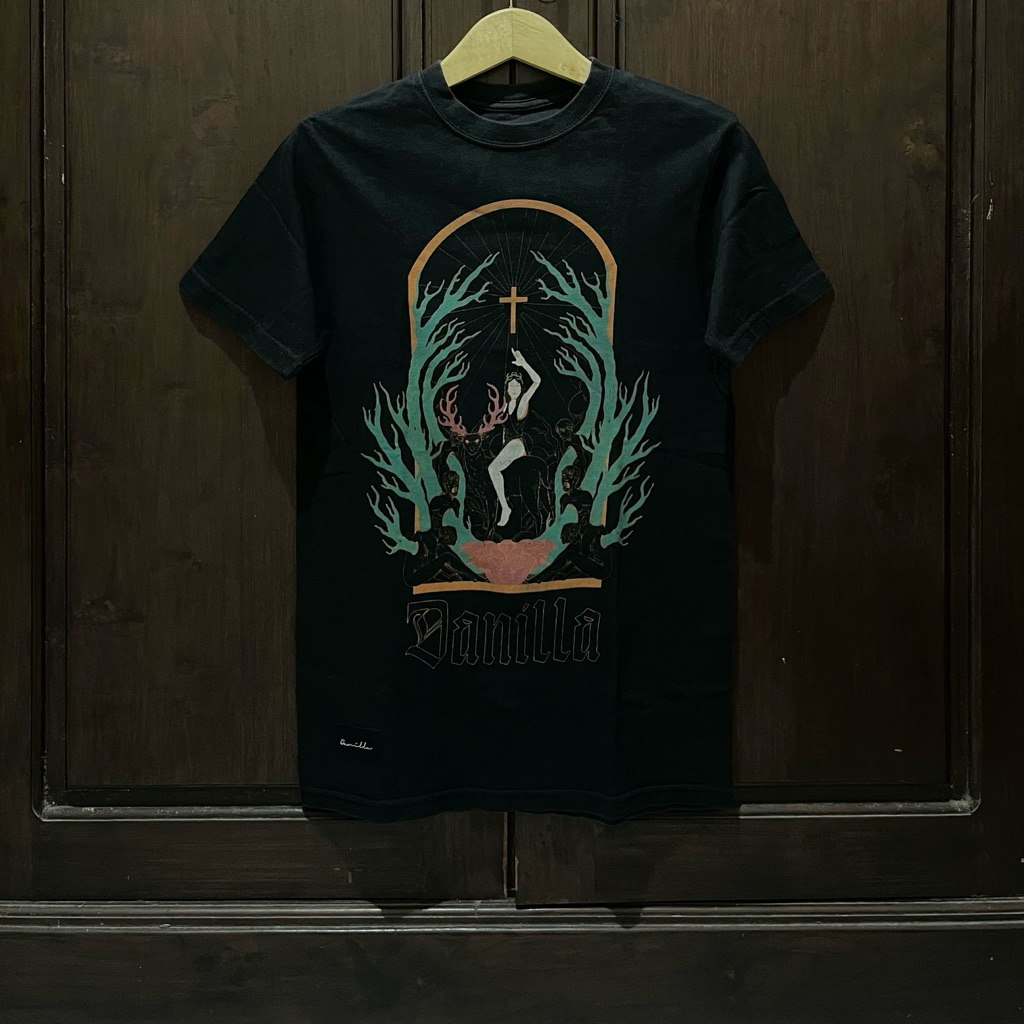 เสื้อยืด Danilla x Jager - This & is