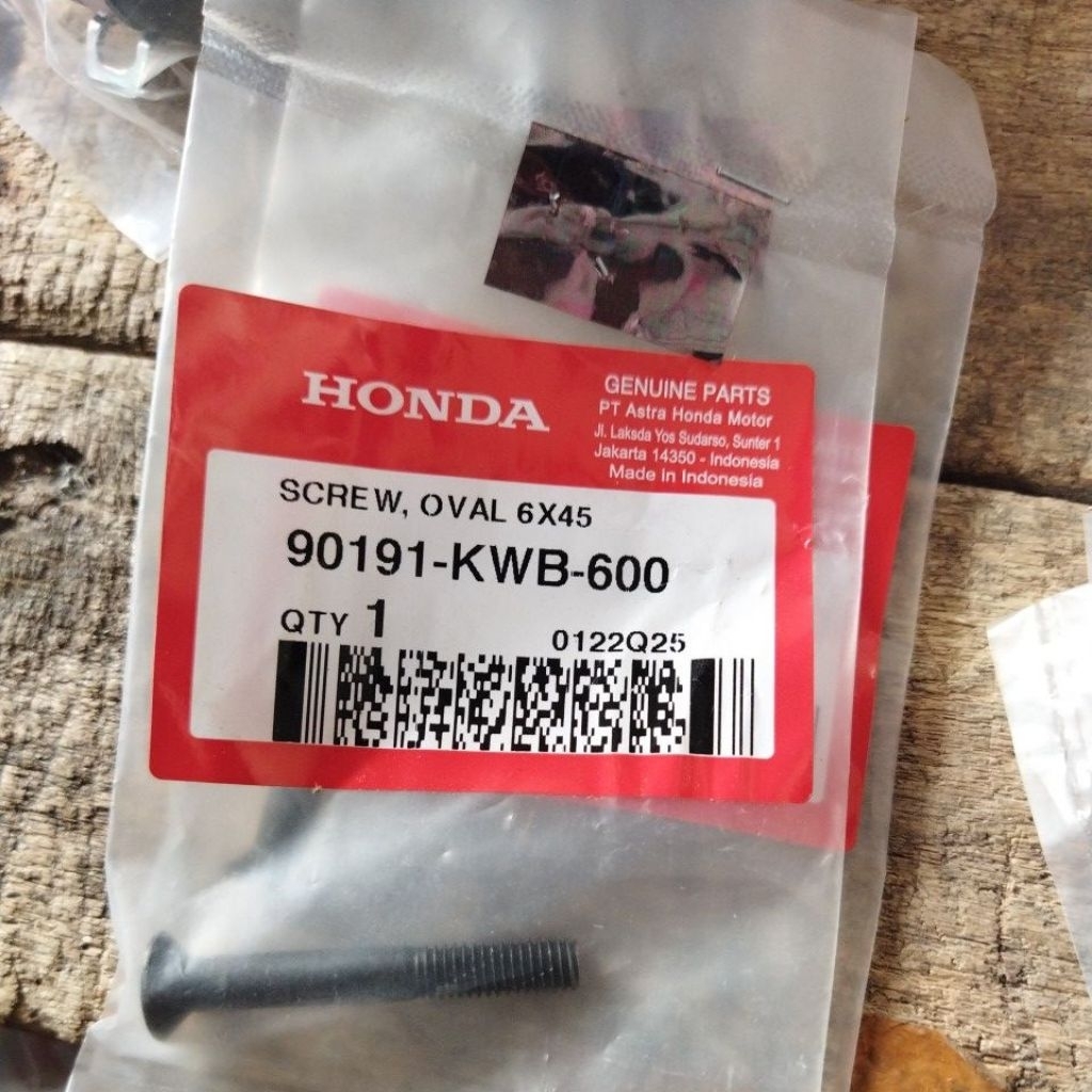 น๊อตแฮนด์ (Screw Oval 6x45) Blade, Absolute 90191KWB600