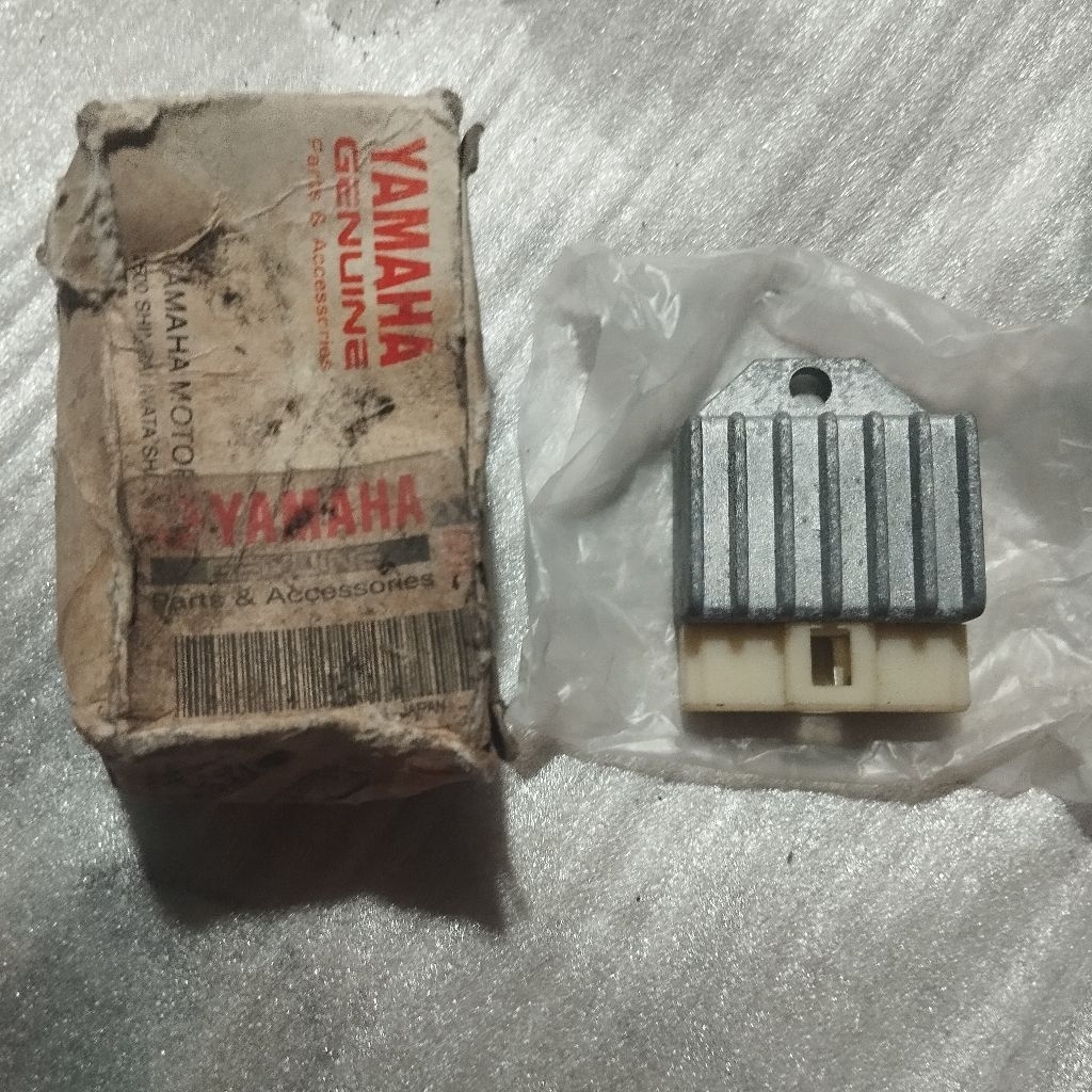 3-xa h1960 00 นําเข้าเดิม Made in Japan ygp yamaha อะไหล่แท้ NOS kiprok regulator comp fiz rz fizr f