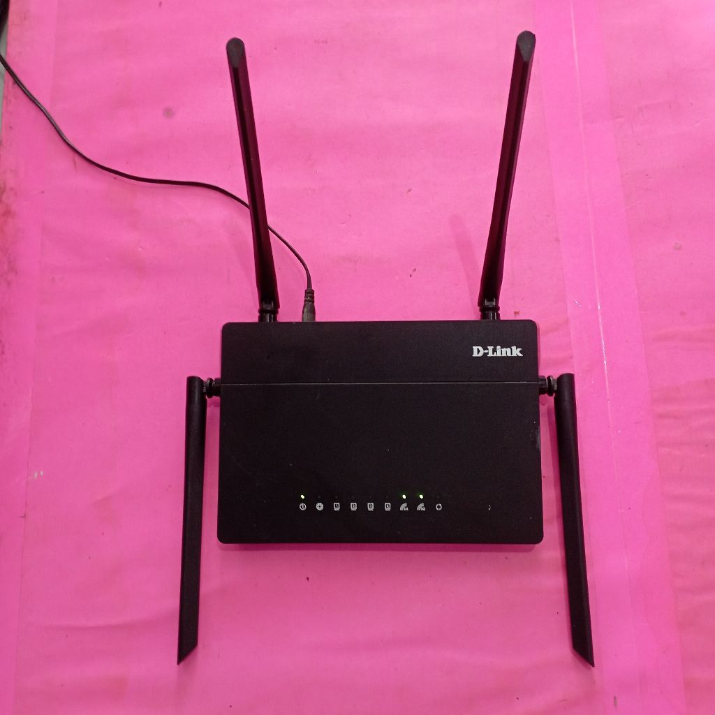 เราเตอร์ไร้สาย D-Link DIR-822