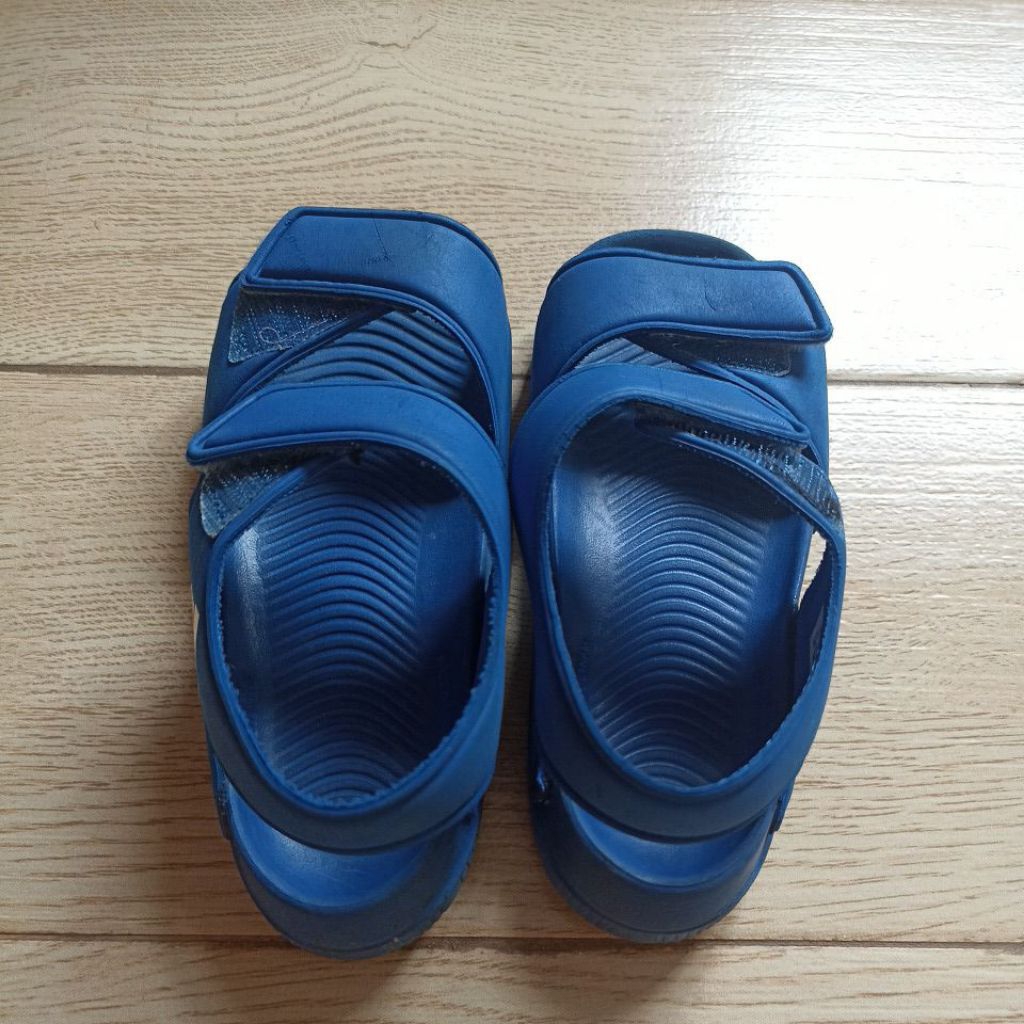 (Preloved) รองเท้าแตะเด็ก ADIDAS Altaswim Blue Sixe 9UK