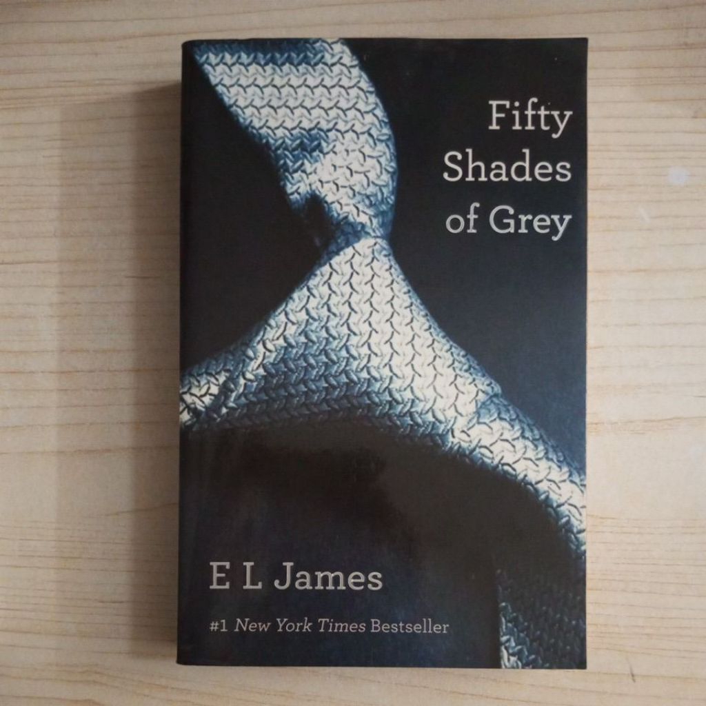 FIFTY SHADES OF GREY NOVEL I BY EL JAMES